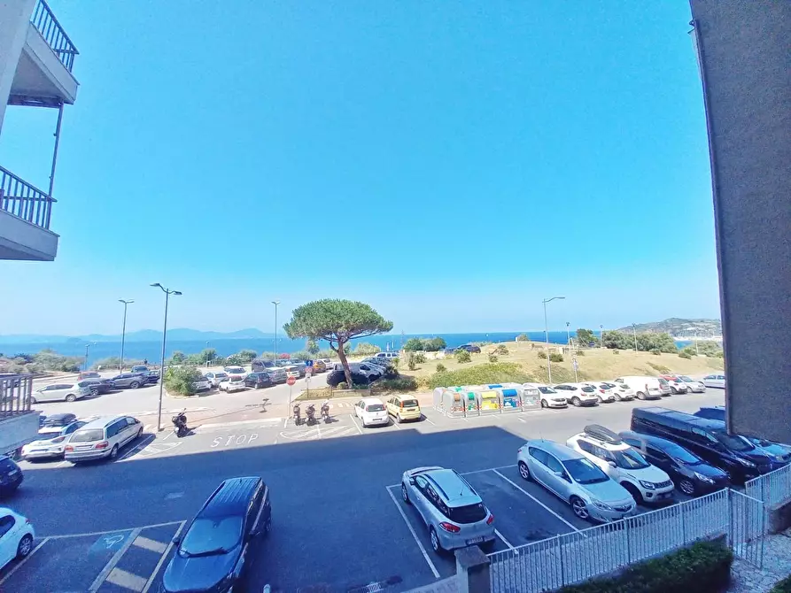 Immagine 1 di Appartamento in vendita  a Piombino