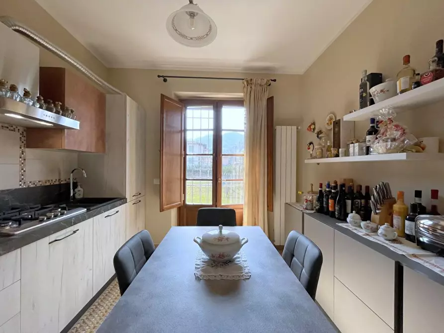 Immagine 7 di Villetta a schiera in vendita  a Camaiore