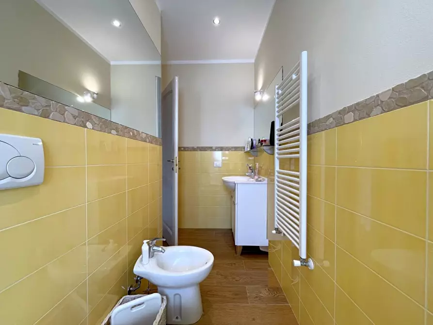 Immagine 36 di Villetta a schiera in vendita  a Camaiore