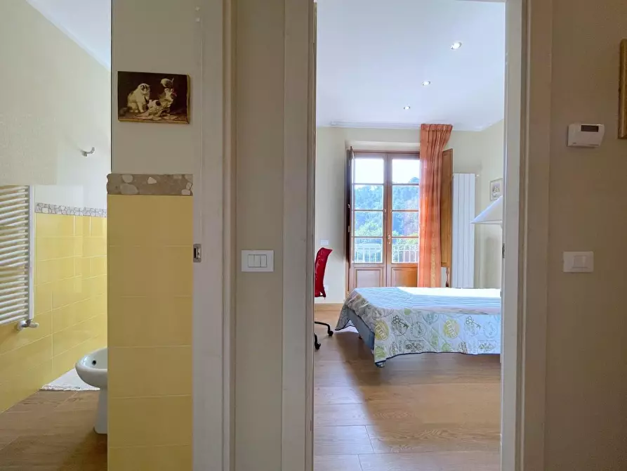 Immagine 30 di Villetta a schiera in vendita  a Camaiore