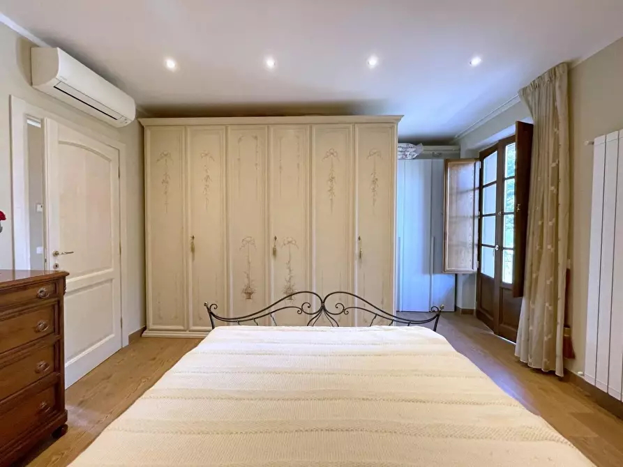 Immagine 29 di Villetta a schiera in vendita  a Camaiore