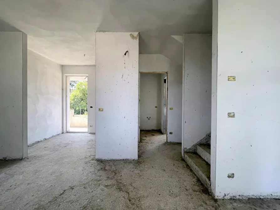 Immagine 5 di Casa bifamiliare in vendita  a Camaiore