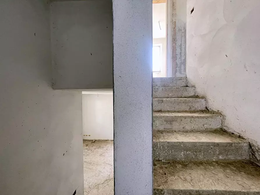 Immagine 23 di Casa bifamiliare in vendita  a Camaiore