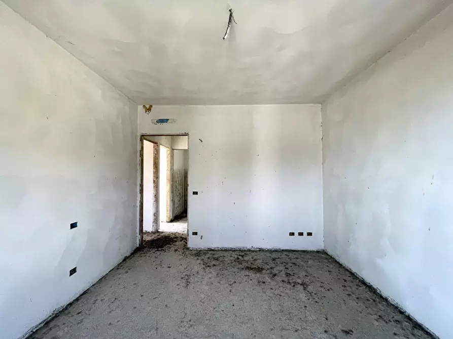 Immagine 28 di Casa bifamiliare in vendita  a Camaiore