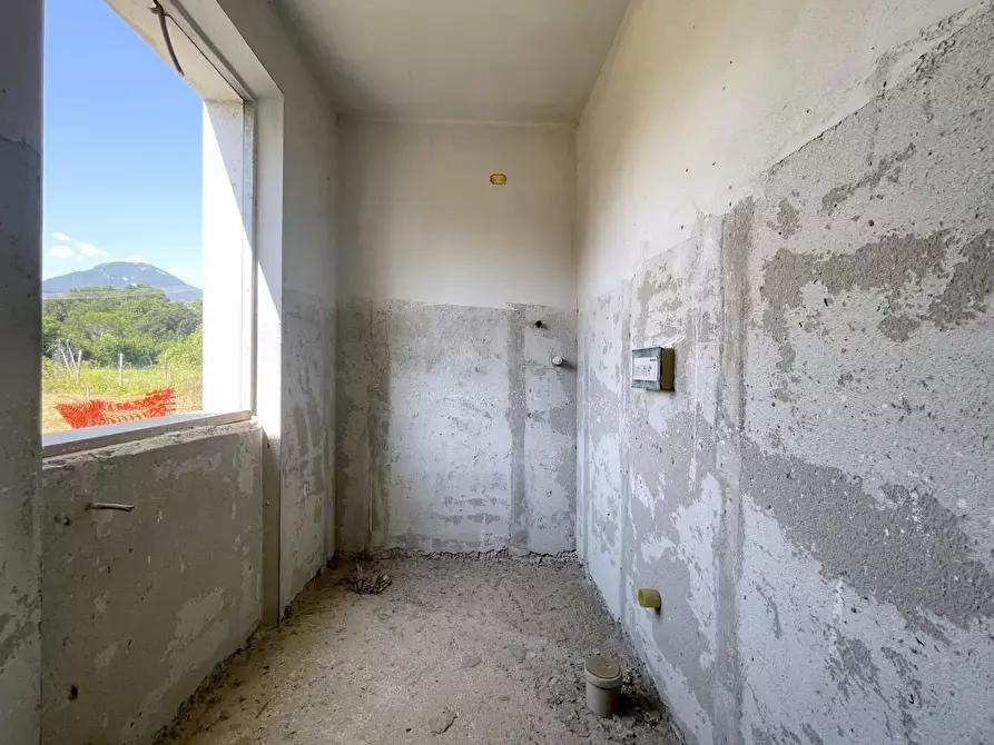 Immagine 12 di Casa bifamiliare in vendita  a Camaiore