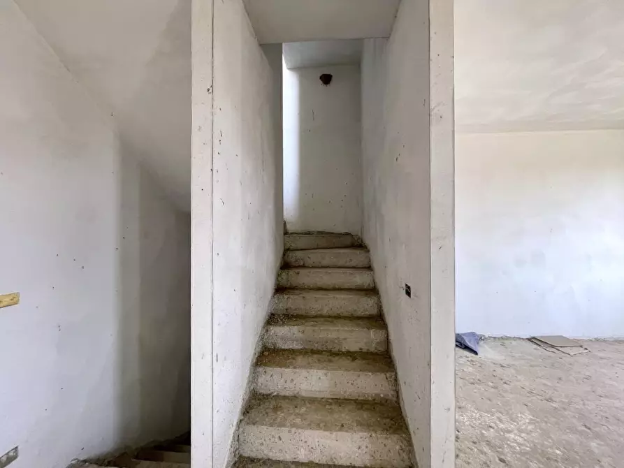 Immagine 22 di Casa bifamiliare in vendita  a Camaiore