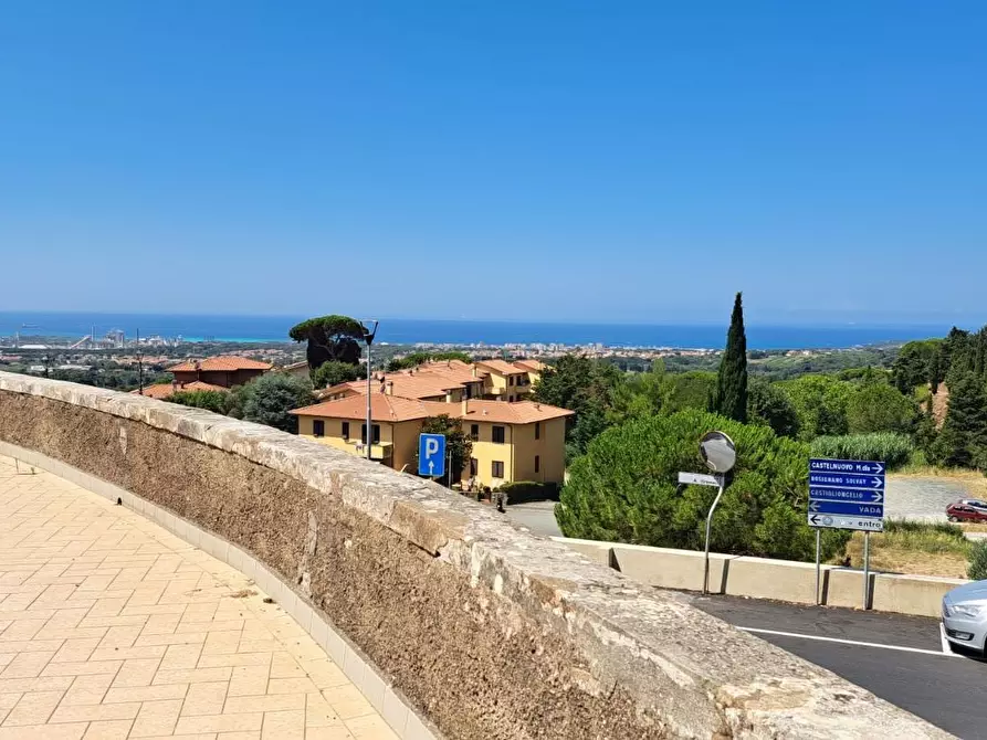 Immagine 3 di Appartamento in vendita  a Rosignano Marittimo