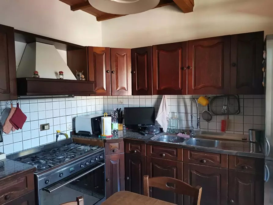 Immagine 10 di Appartamento in vendita  a Poggibonsi