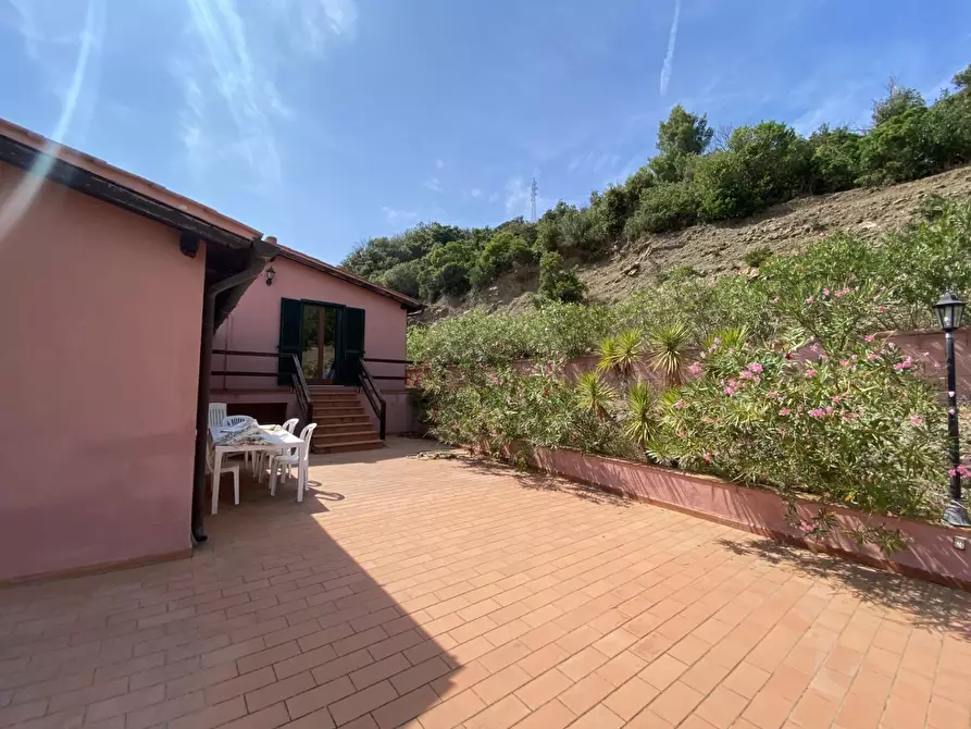 Immagine 11 di Appartamento in vendita  a Rio Marina