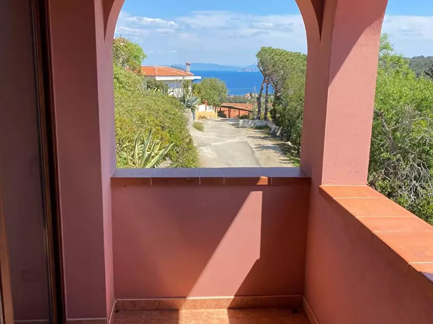 Immagine 3 di Appartamento in vendita  a Rio Marina