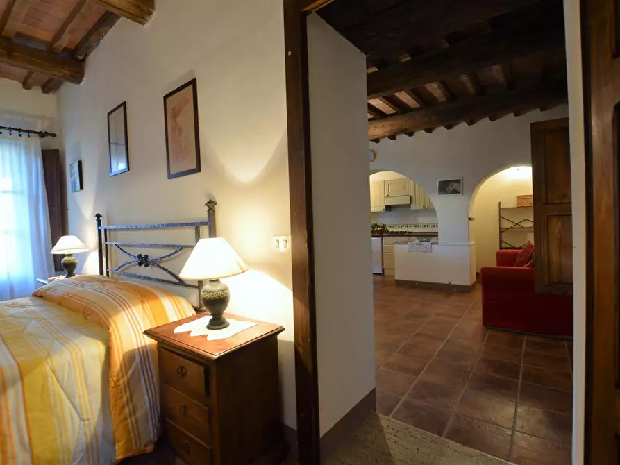 Immagine 9 di Casa colonica in vendita  a Casole D'elsa