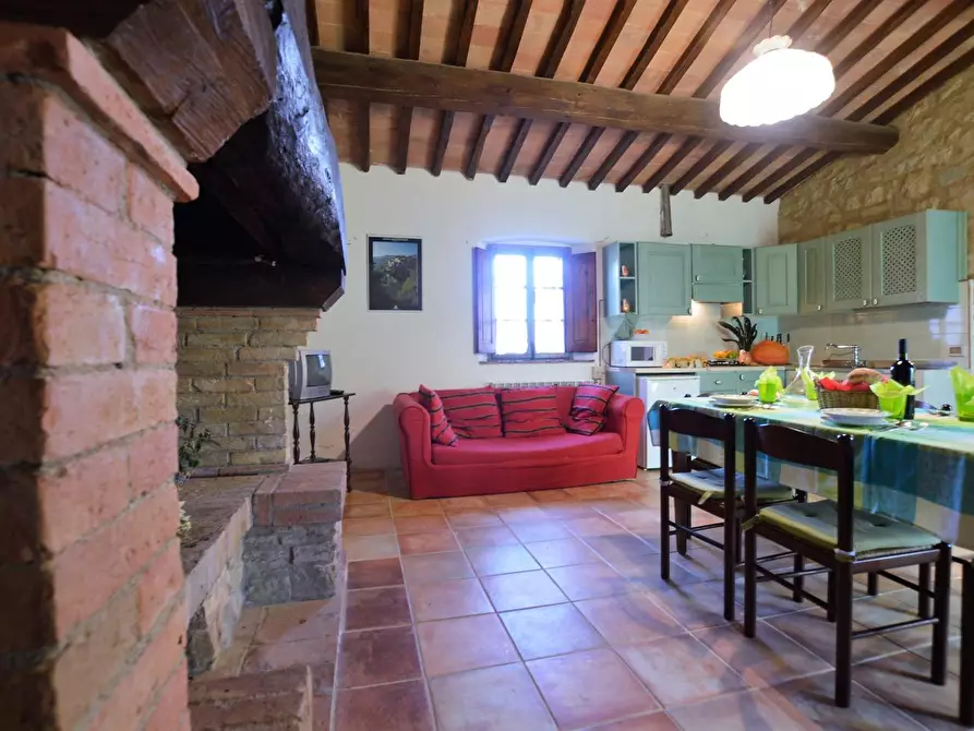 Immagine 18 di Casa colonica in vendita  a Casole D'elsa