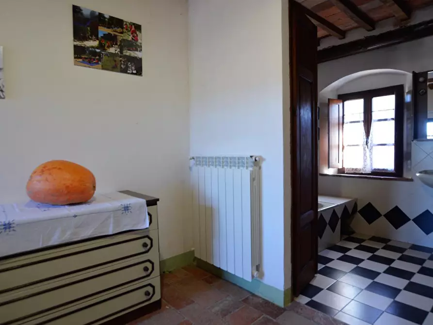 Immagine 20 di Casa colonica in vendita  a Casole D'elsa