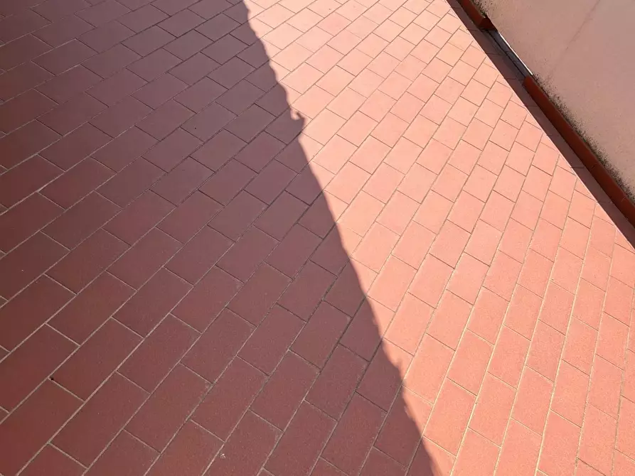 Immagine 23 di Casa semindipendente in vendita  a Massa