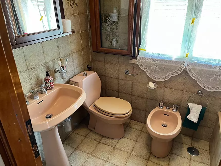 Immagine 24 di Casa semindipendente in vendita  a Massa