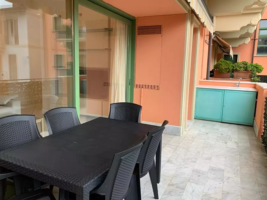 Immagine 8 di Appartamento in affitto  a Forte Dei Marmi