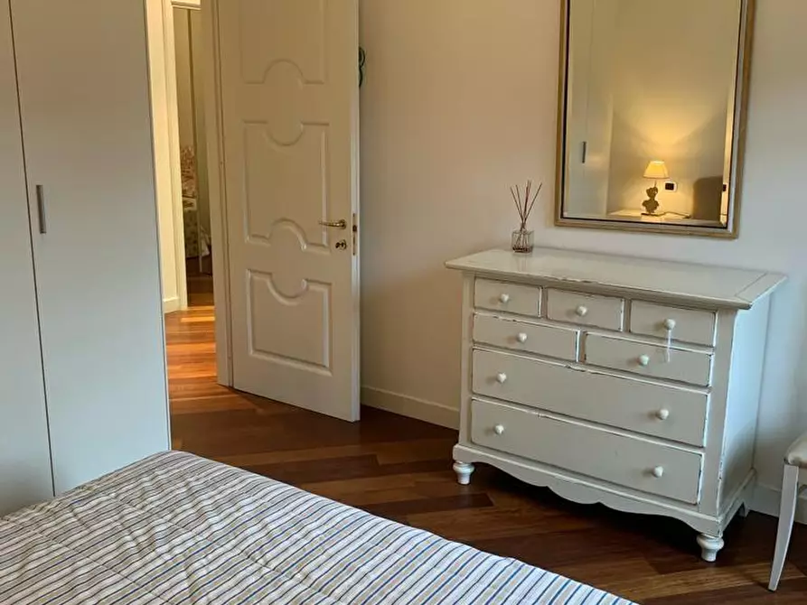 Immagine 14 di Appartamento in affitto  a Forte Dei Marmi