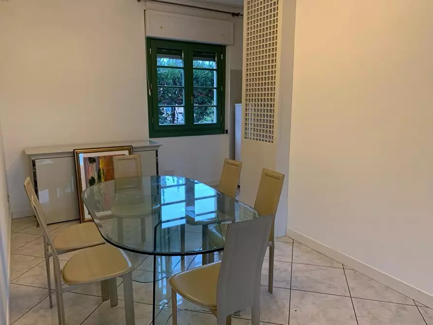 Immagine 10 di Appartamento in affitto  a Forte Dei Marmi