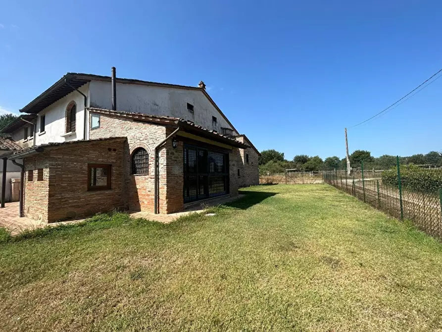 Immagine 23 di Casa colonica in vendita  a Castelfranco Di Sotto