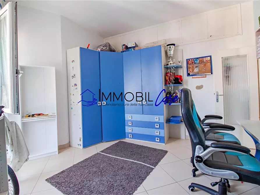 Immagine 19 di Appartamento in vendita  a Livorno