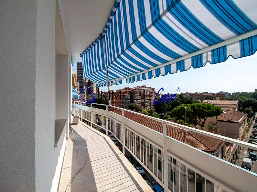 Immagine 5 di Appartamento in vendita  a Livorno