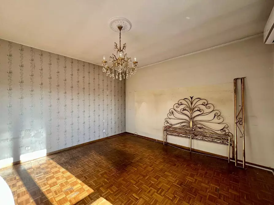 Immagine 12 di Appartamento in vendita  a Pisa