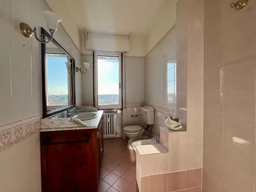 Immagine 17 di Appartamento in vendita  a Pisa