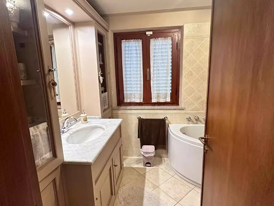 Immagine 6 di Casa indipendente in vendita  a Capannori