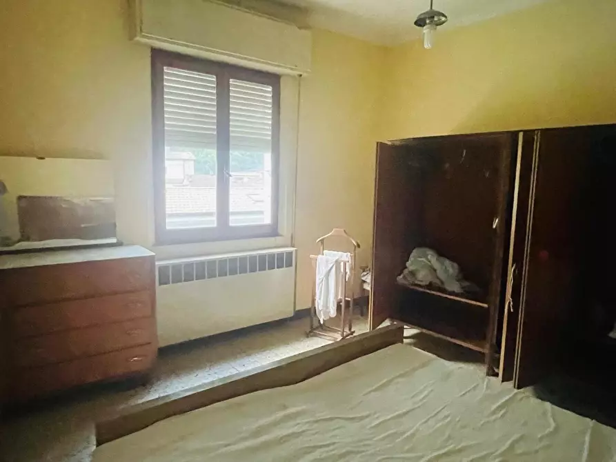 Immagine 17 di Casa indipendente in vendita  a Massa