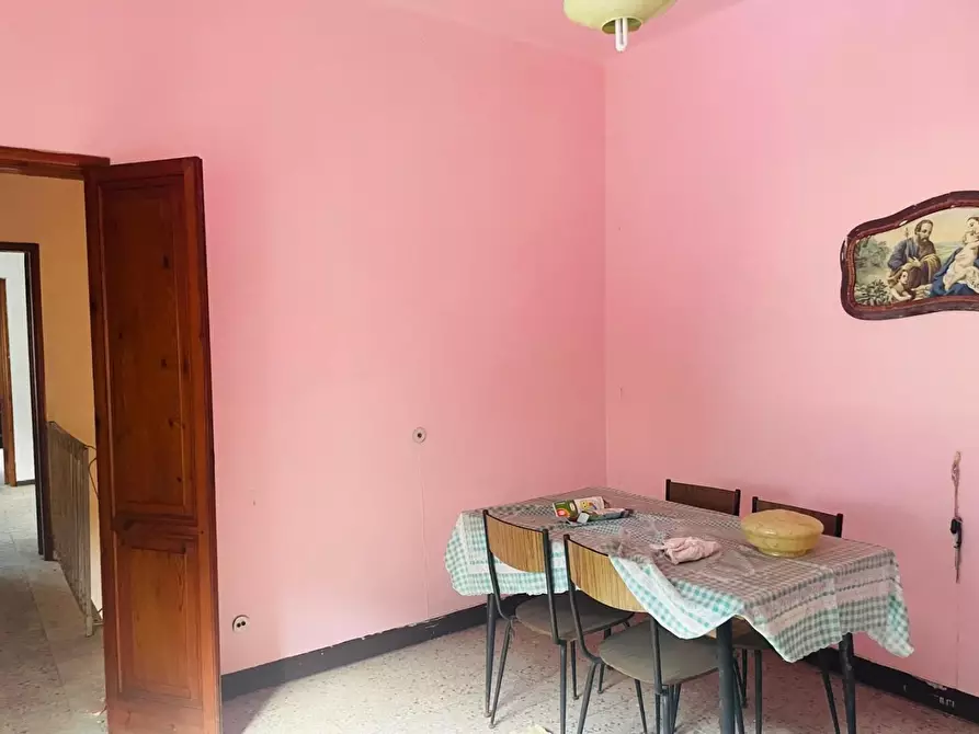 Immagine 26 di Casa indipendente in vendita  a Massa