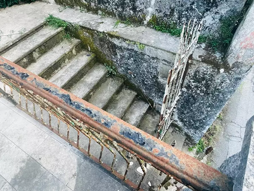 Immagine 31 di Casa indipendente in vendita  a Massa