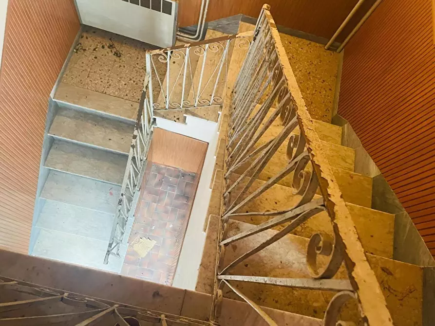 Immagine 15 di Casa indipendente in vendita  a Massa