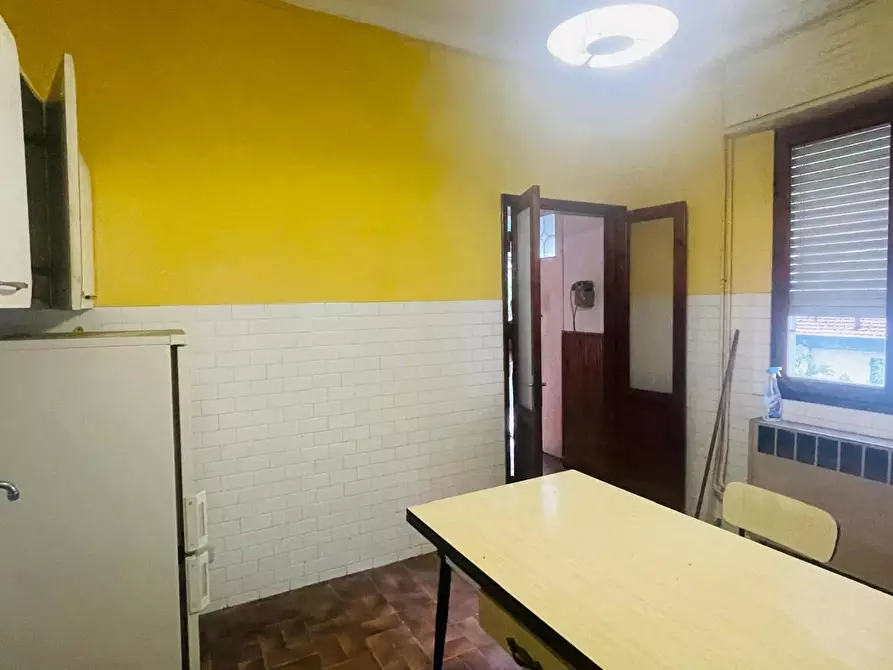 Immagine 3 di Casa indipendente in vendita  a Massa