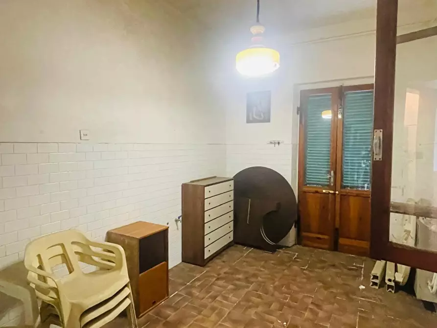 Immagine 11 di Casa indipendente in vendita  a Massa