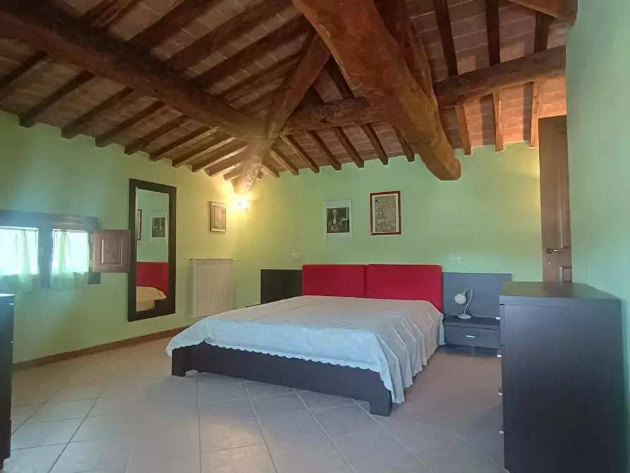 Immagine 7 di Appartamento in vendita  a San Gimignano