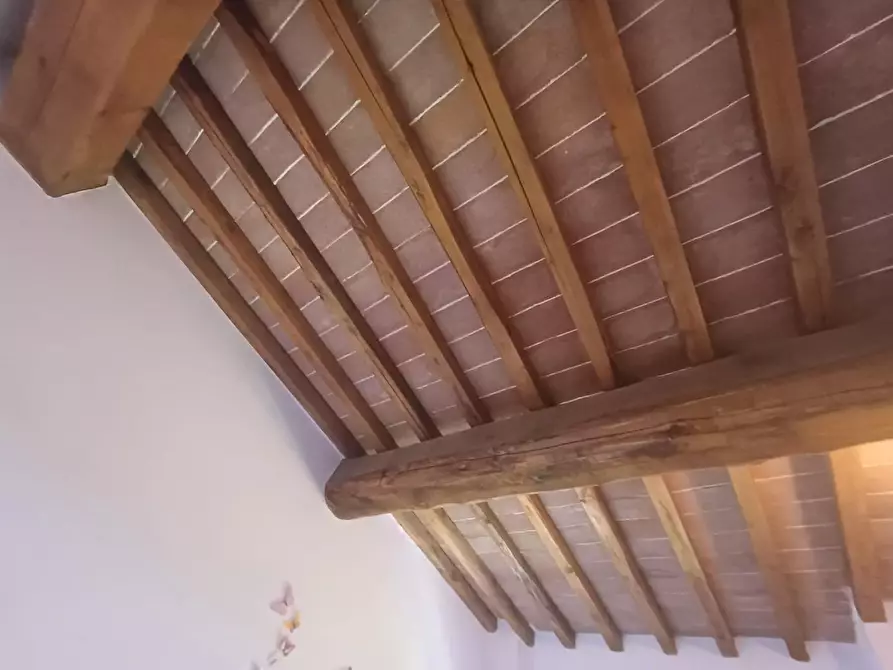 Immagine 11 di Appartamento in vendita  a San Gimignano