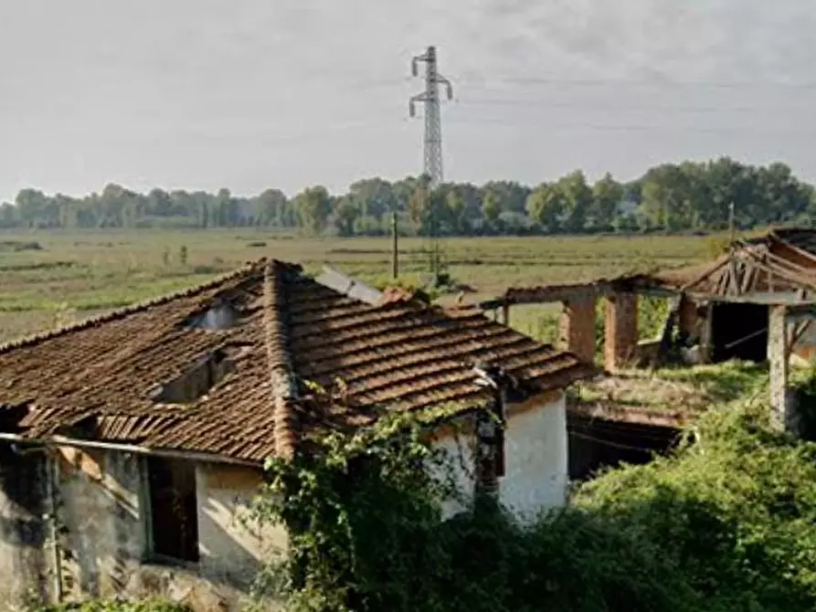 Immagine 12 di Rustico / casale in vendita  a Massarosa