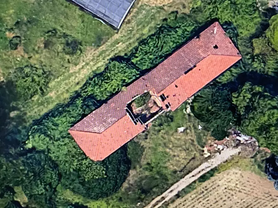 Immagine 9 di Rustico / casale in vendita  a Massarosa