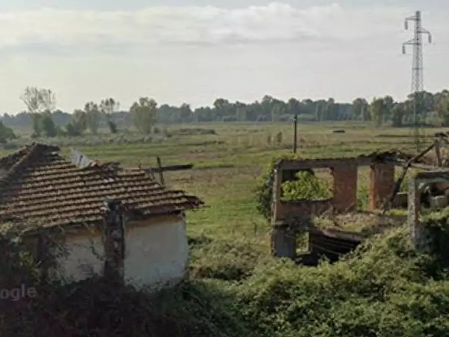 Immagine 11 di Rustico / casale in vendita  a Massarosa