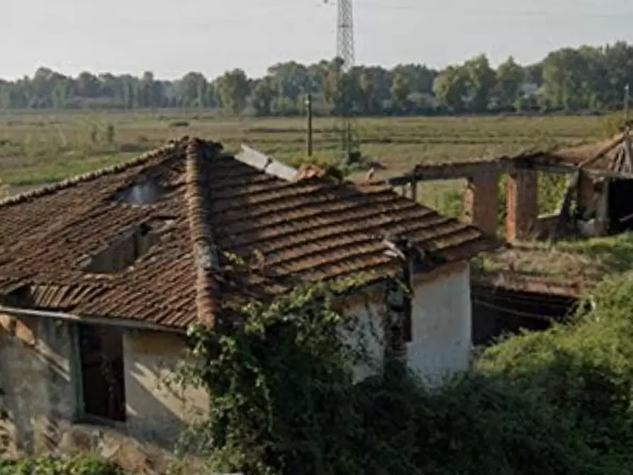 Immagine 15 di Rustico / casale in vendita  a Massarosa