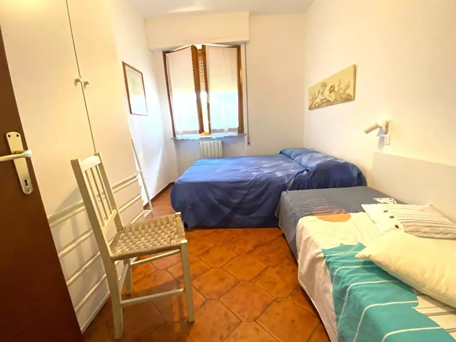 Immagine 13 di Appartamento in vendita  a Massa