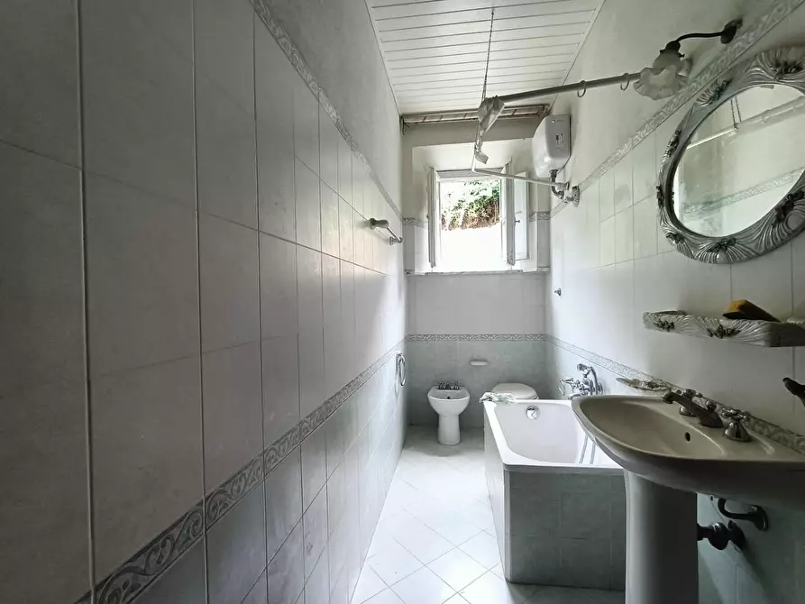 Immagine 20 di Villa in vendita  a San Giuliano Terme