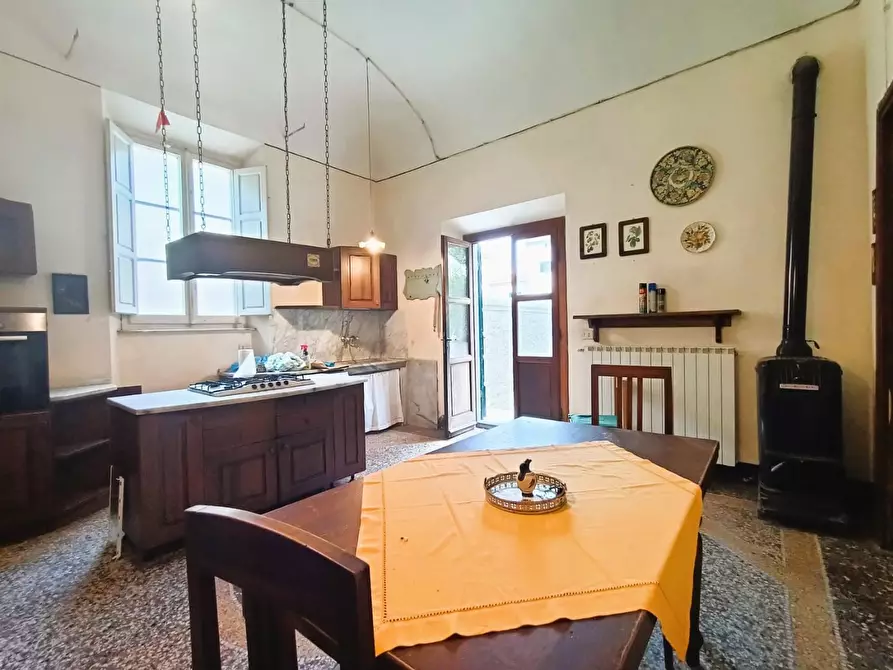 Immagine 6 di Villa in vendita  a San Giuliano Terme