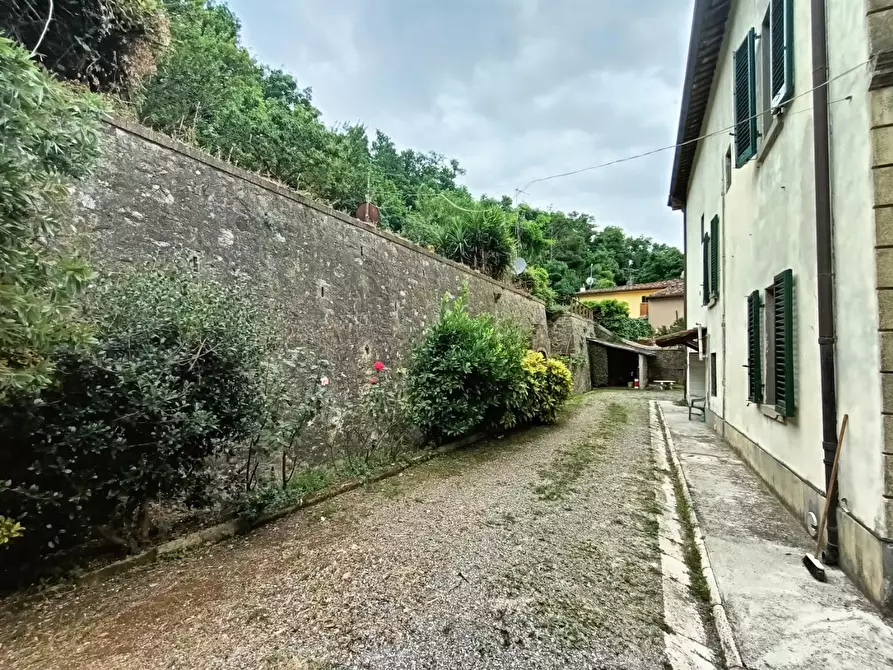 Immagine 39 di Villa in vendita  a San Giuliano Terme