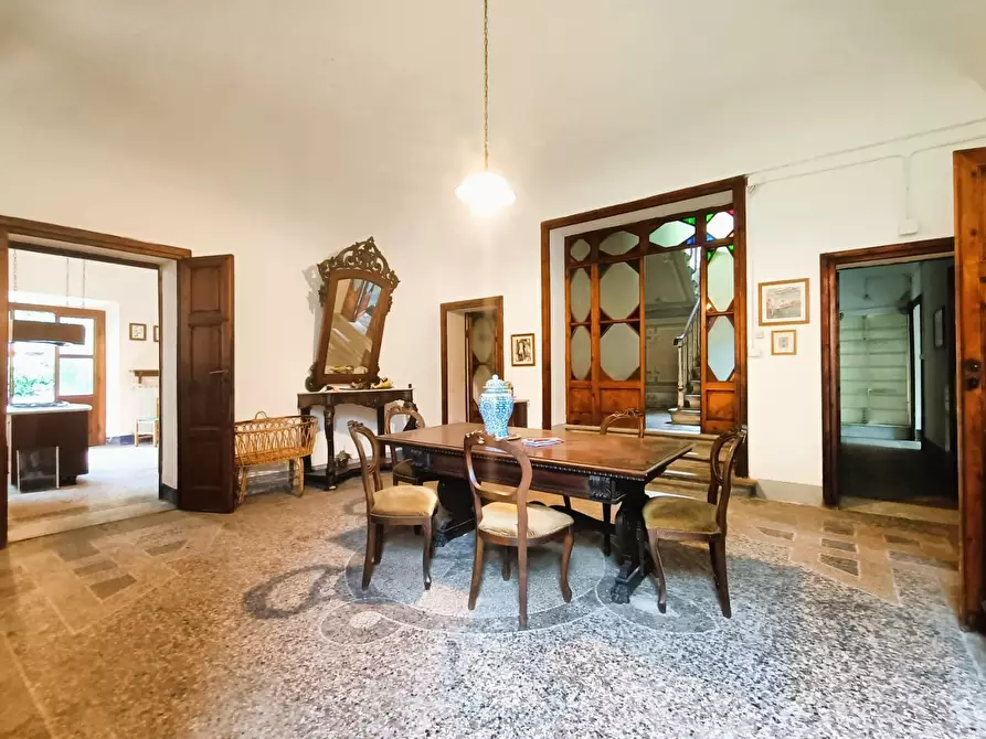 Immagine 8 di Villa in vendita  a San Giuliano Terme