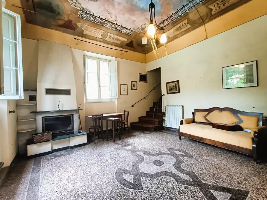 Immagine 2 di Villa in vendita  a San Giuliano Terme