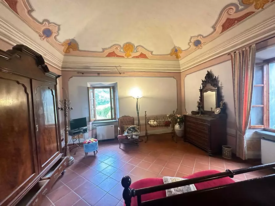 Immagine 30 di Casa colonica in vendita  a Villafranca In Lunigiana