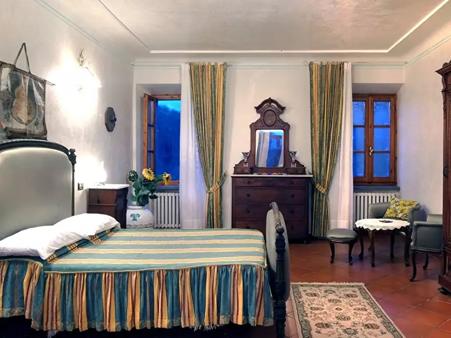 Immagine 95 di Casa colonica in vendita  a Villafranca In Lunigiana