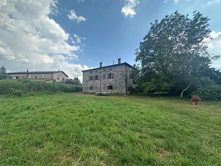 Immagine 32 di Casa colonica in vendita  a Villafranca In Lunigiana
