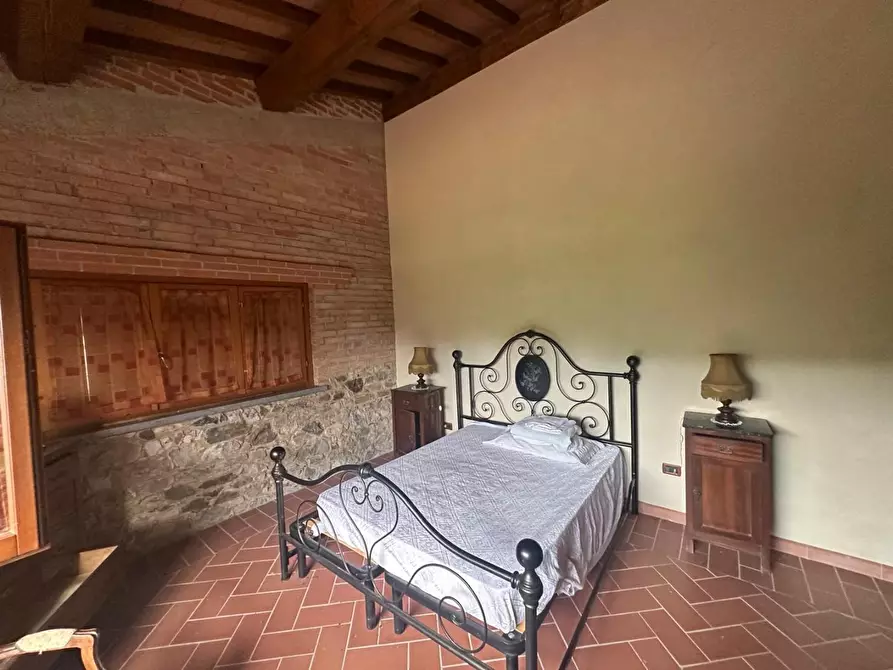 Immagine 21 di Casa colonica in vendita  a Villafranca In Lunigiana